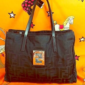 Authentic Fendi 🖤